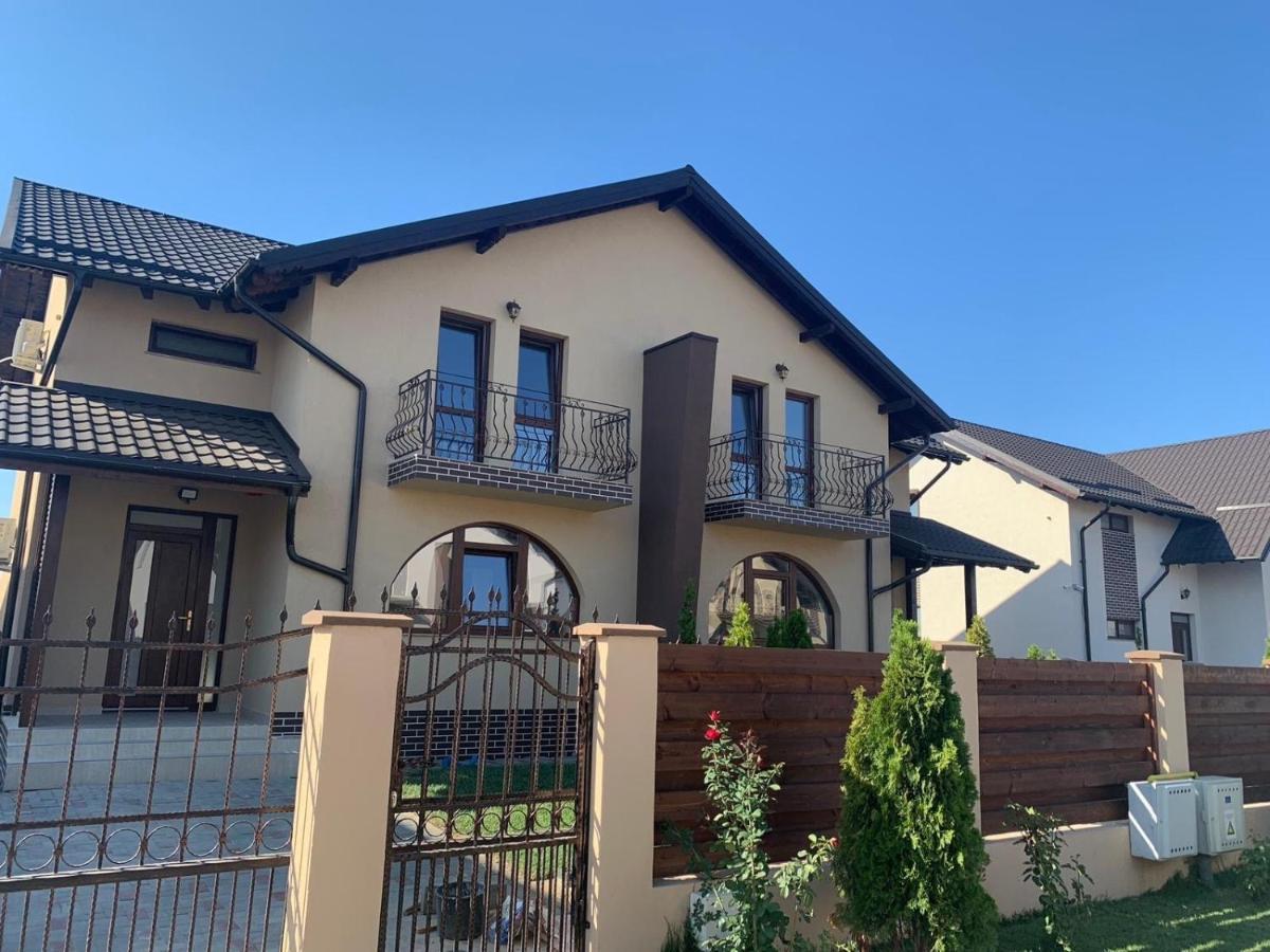 Vila Pati Ploieşti Exterior foto