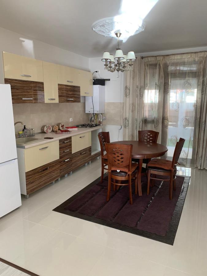 Vila Pati Ploieşti Exterior foto