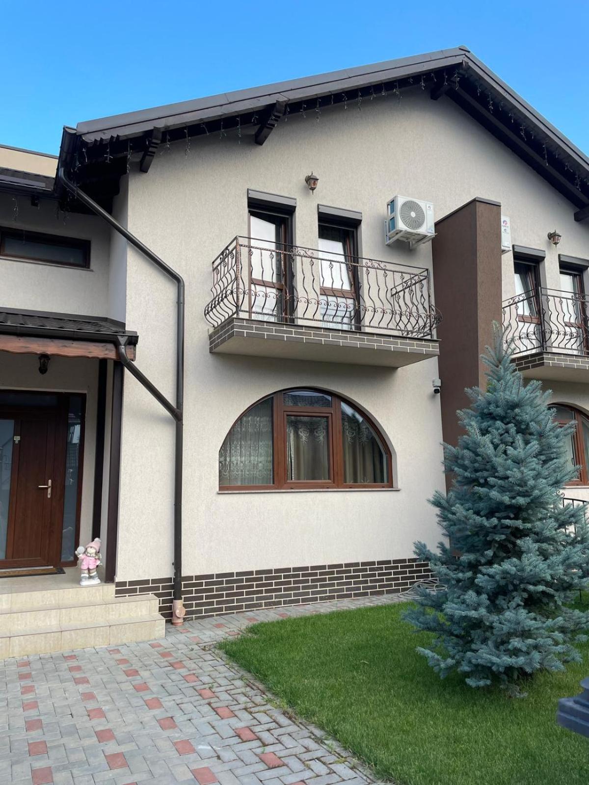 Vila Pati Ploieşti Exterior foto