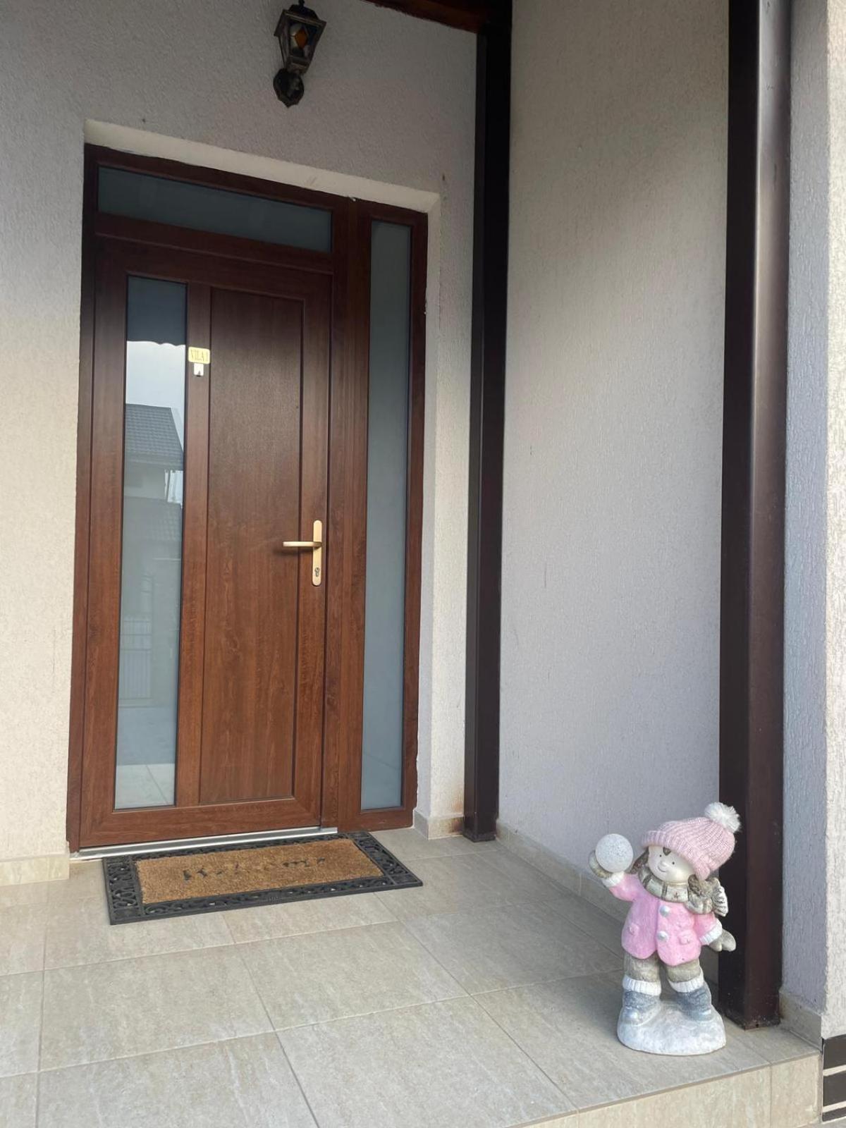 Vila Pati Ploieşti Exterior foto